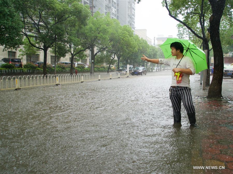 Des pluies torrentielles causent des ravages à travers la Chine