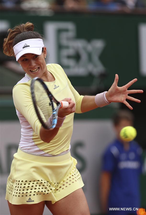 Garbine Muguruza bat Serena Williams et remporte Roland Garros