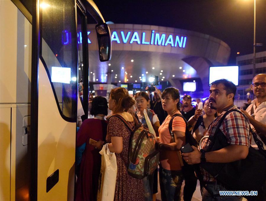 36 personnes tuées par des explosions à l'aéroport international Atatürk d'Istanbul