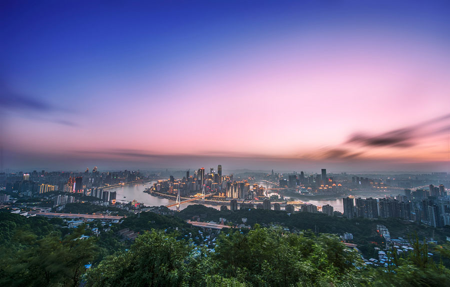 Un jeune Chinois met en lumière la beauté nocturne de Chongqing