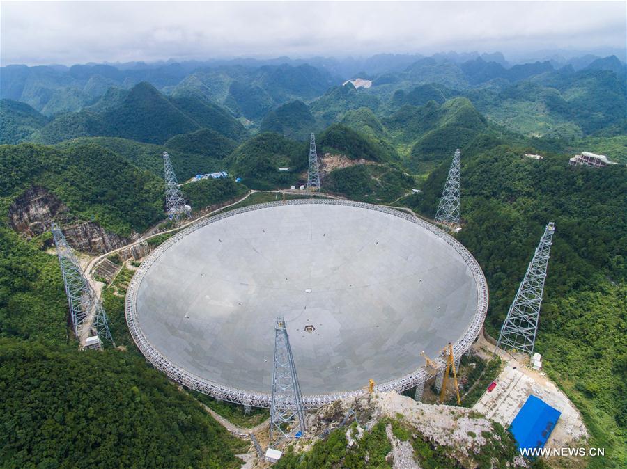 Fin de la construction du plus grand radiotélescope au monde dans le sud-ouest de la Chine