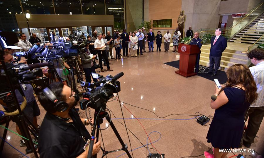 états-Unis: 4 policiers tués par 2 snipers à Dallas