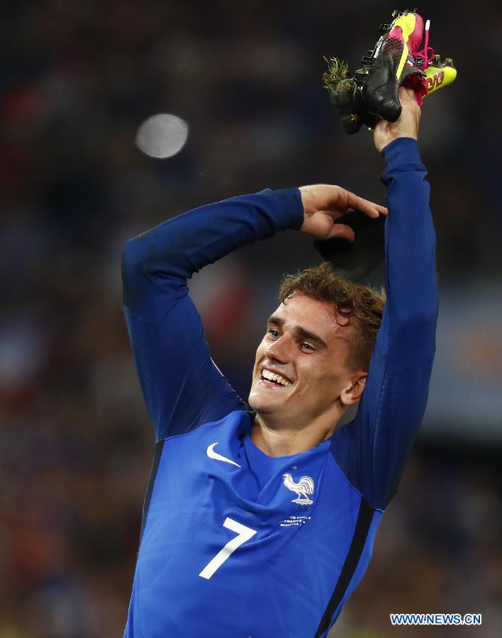 L'attaquant fran?ais Antoine Griezmann désigné Meilleur joueur de l'Euro 2016 par l'UEFA