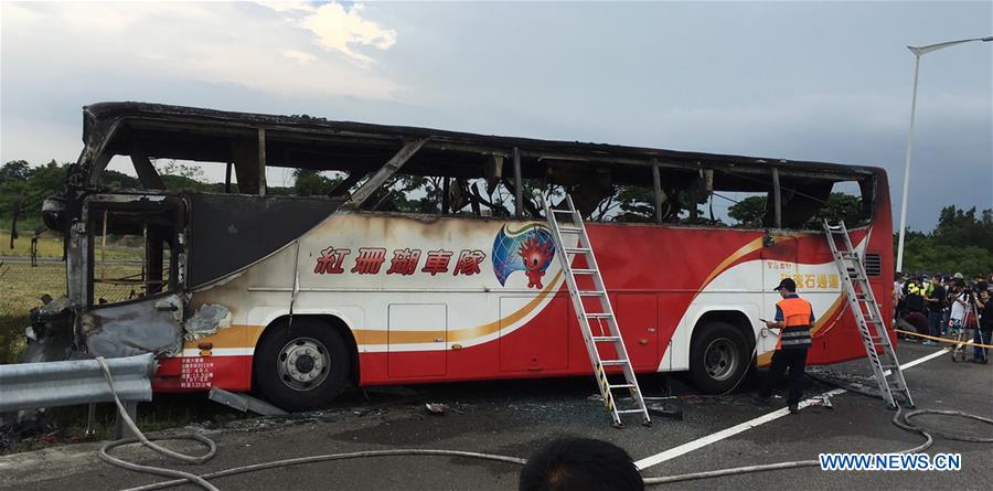 Un bus touristique a pris feu à Taiwan, tuant 24 touristes de la partie continentale