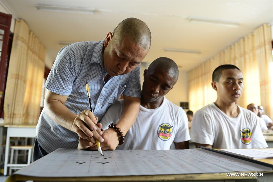 Des jeunes Africains au temple de Shaolin 