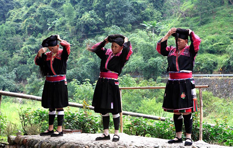 Huangluo?: le village des plus longs cheveux