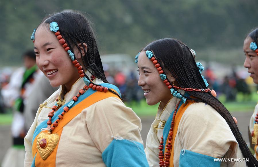 Chine : festival artistique au Tibet