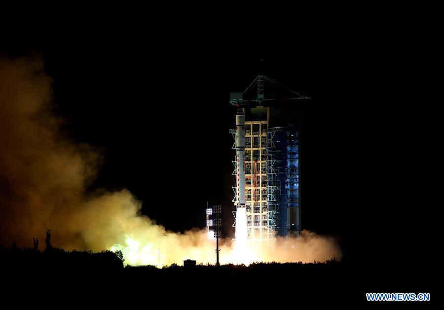 La Chine lance le premier satellite de communication quantique du monde