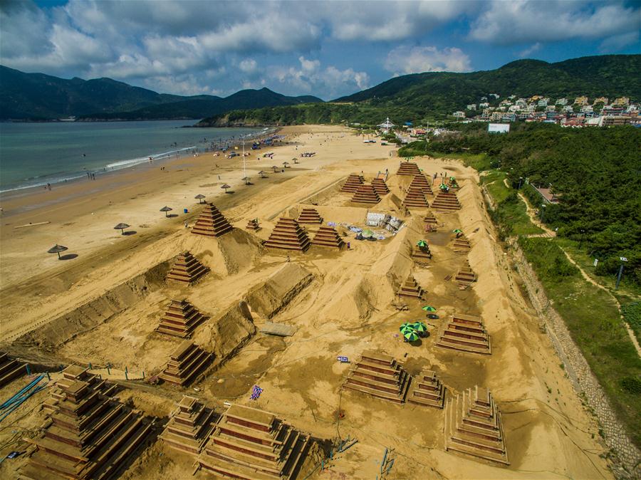 Chine : des sculptures de sable marquant le sommet du G20