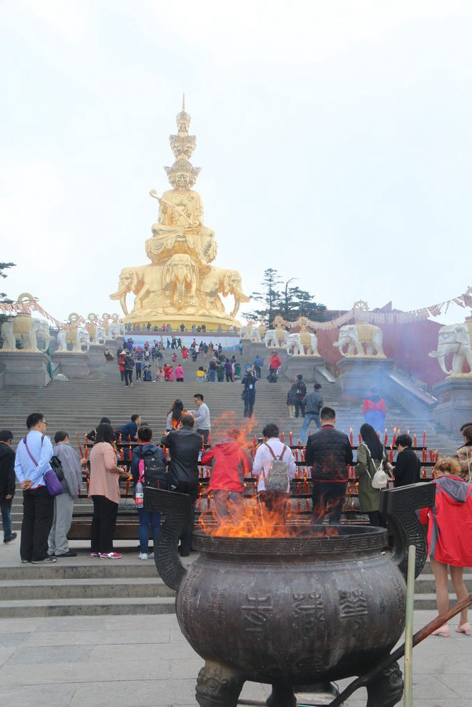 Sichuan : bienvenue à Emeishan !