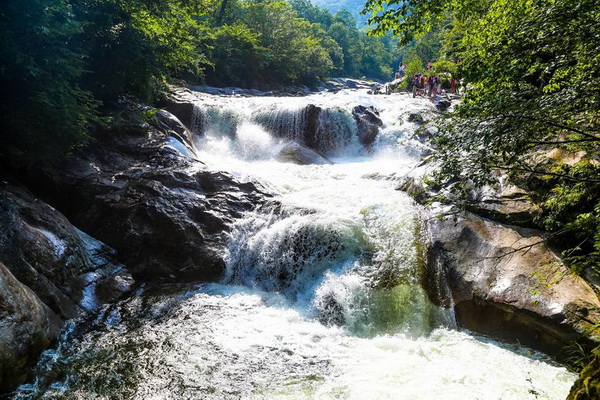 Le site naturel de Huangboyuan à Taibai : la beauté des paysages jusqu'à l'extrême