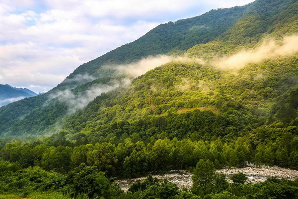 Le site naturel de Huangboyuan à Taibai : la beauté des paysages jusqu'à l'extrême