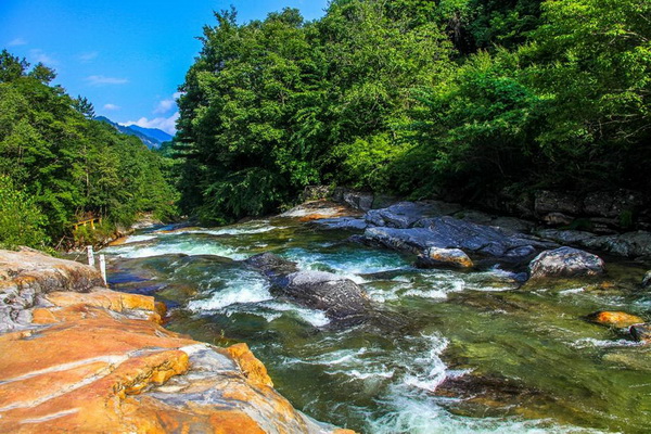 Le site naturel de Huangboyuan à Taibai : la beauté des paysages jusqu'à l'extrême