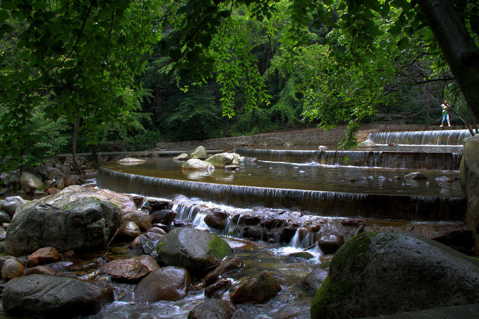 Les merveilles du Nord du Mont Taibai : le Parc forestier de la Vallée de la Rivière Rouge