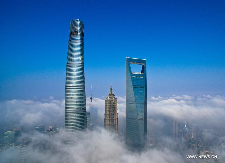 Chine : brume et nuages à Shanghai