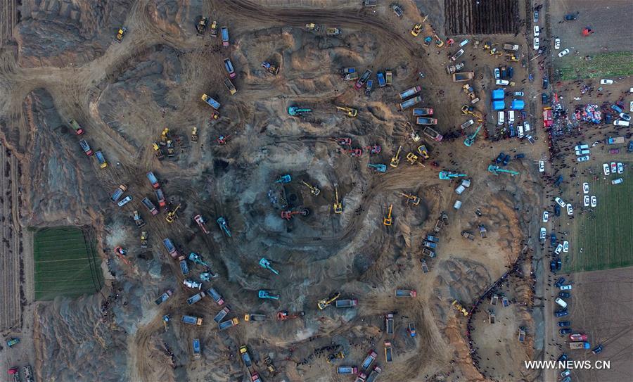 Chine : Quatre-vingts excavatrices expédiées pour sauver un gar?on en danger