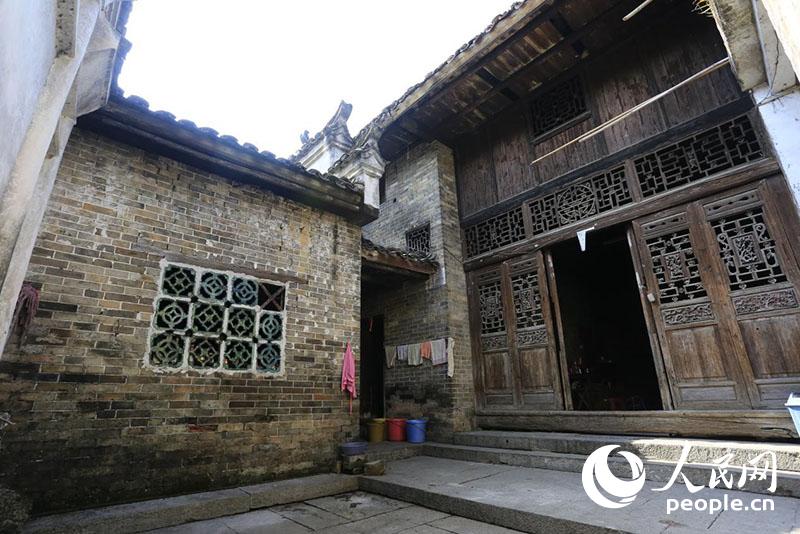 Shenpo, un village millénaire du Comté de Fuchuan, dans le Guangxi