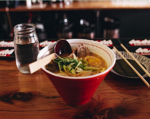 Le Japon offre des réductions dans les restaurants aux seniors qui arrêtent de conduire