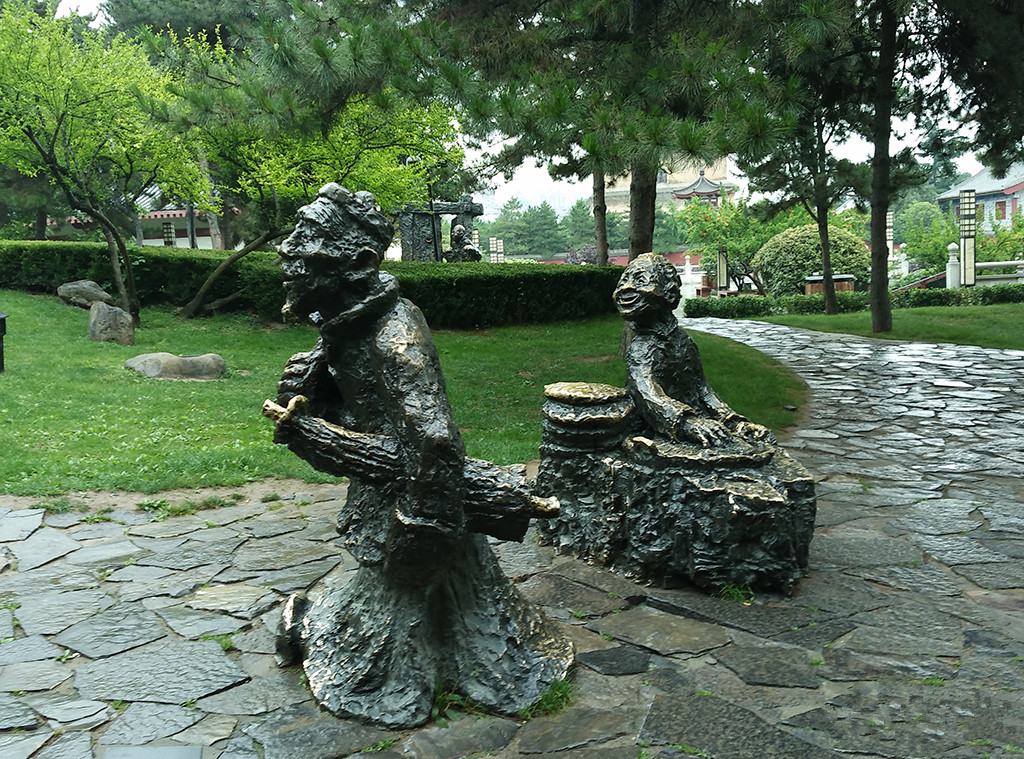 Les statues de bronze des Huit grandes bizarreries du Shaanxi