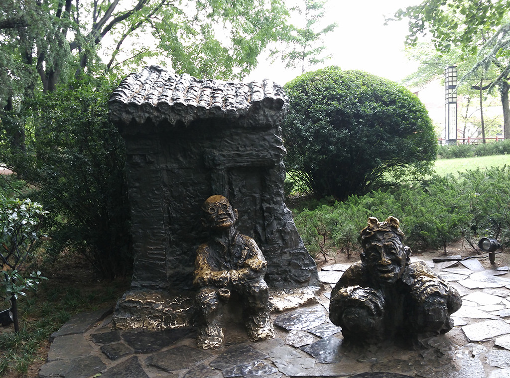 Les statues de bronze des Huit grandes bizarreries du Shaanxi