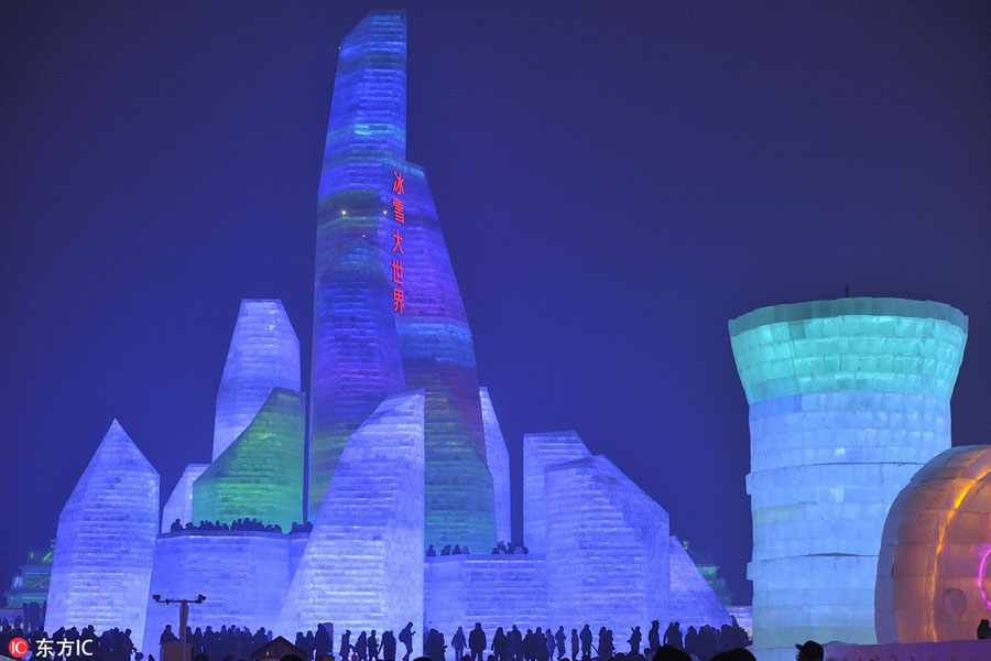 Harbin : des sculptures de glace pour le Nouvel An