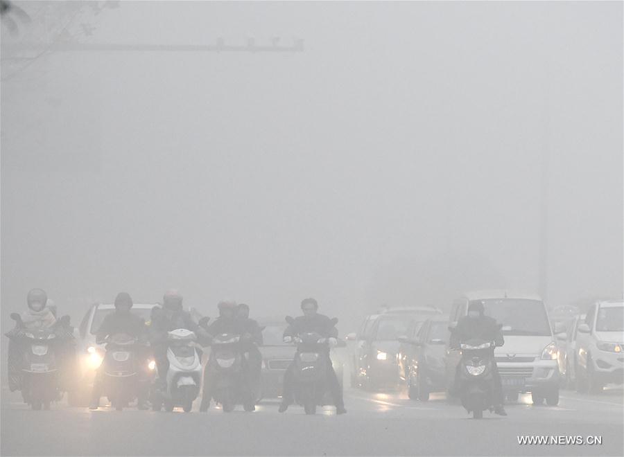 La Chine émet sa première alerte rouge au brouillard