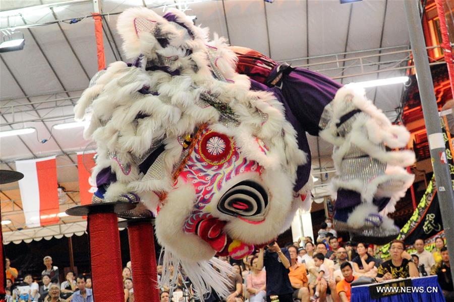 Singapour : concours de danse du lion