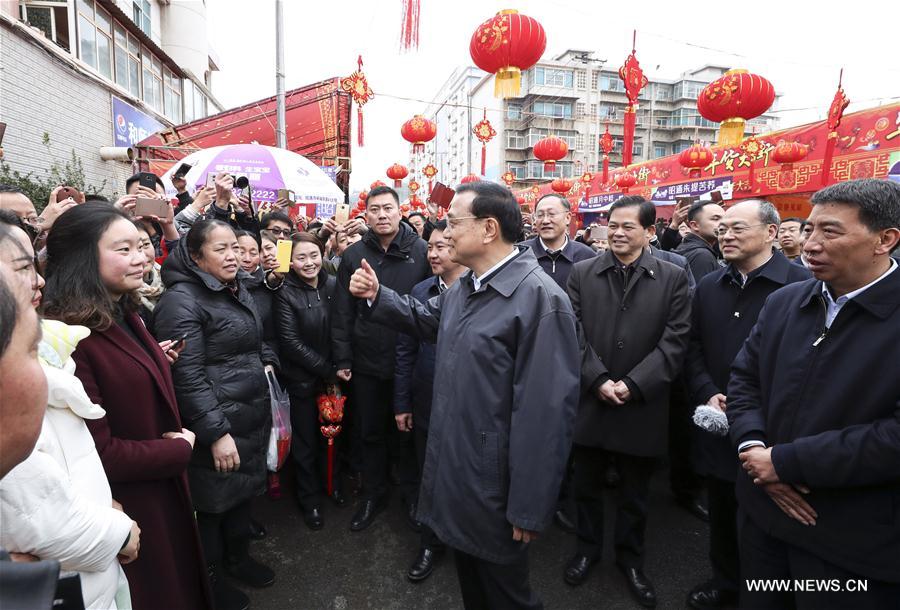 Le PM chinois met l'accent sur la lutte contre la pauvreté