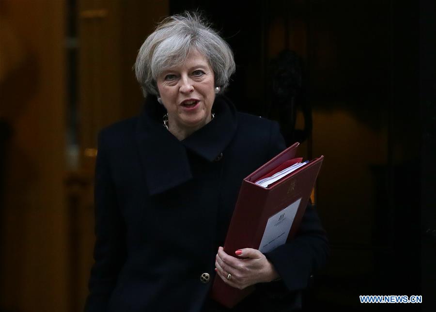 Theresa May obtient une très large majorité aux Communes et peut déclencher l'article 50