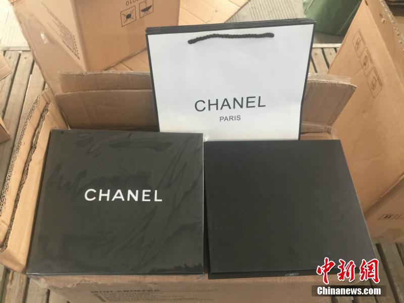 Chanel : des milliers de contrefa?ons confisquées à Nanning