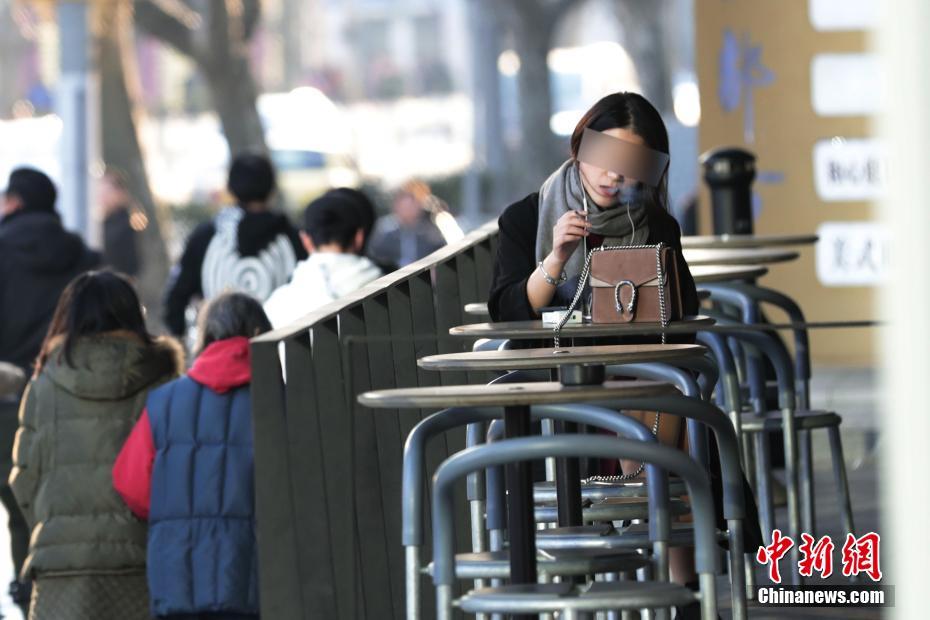 La cigarette indésirable à Shanghai