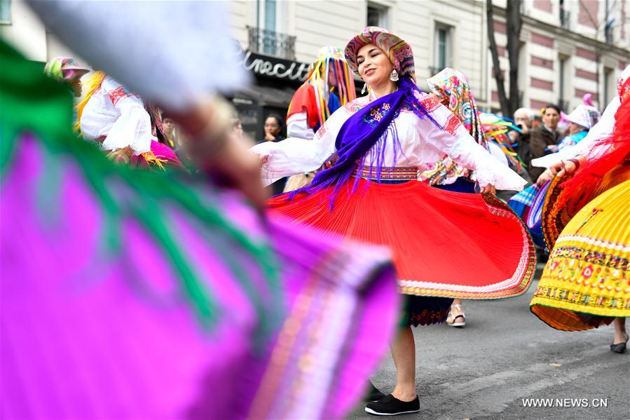 La saison du carnaval en Europe et en Amérique