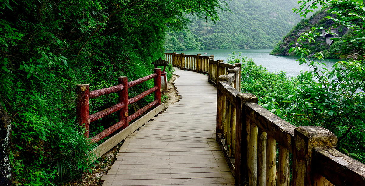 La passerelle de planches de Shimen célébra son mois du tourisme