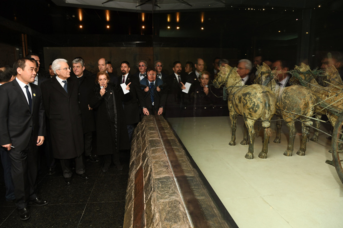 Visite du président italien Sergio Mattarella au Musée des guerriers en terre cuite de Xi'an