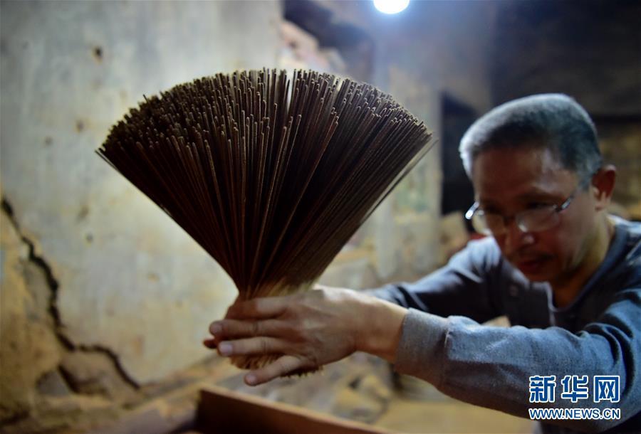 Un héritier chinois d’anciens parfums arabes 