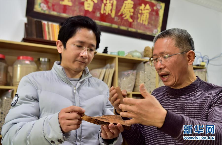 Un héritier chinois d’anciens parfums arabes 