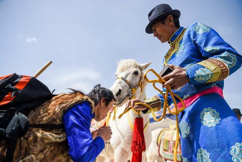 Les Mongols honorent leurs ancien héros