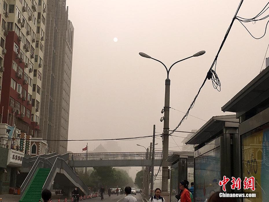 Une tempête de sable annoncée à Beijing