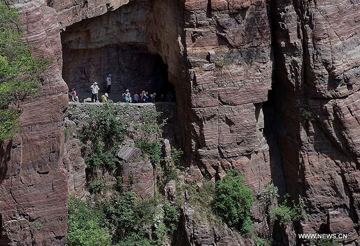 Henan : la route miraculeuse de la falaise de Guoliang 