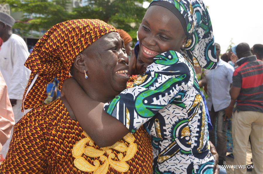 Nigeria : les lycéennes de Chibok retrouvent leurs proches