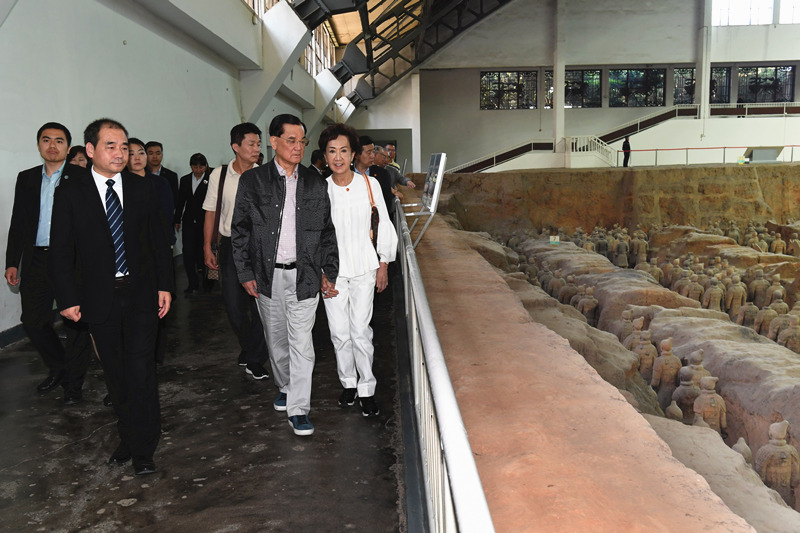 Nouvelle visite de Lien Chan, ancien président du Kuomintang, au Musée des guerriers en terre cuite de Xi'an