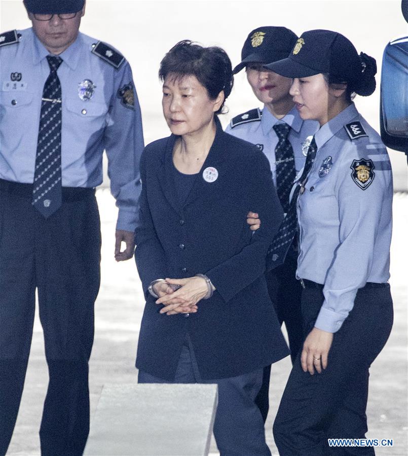 Corée du Sud : ouverture du procès pour corruption de l'ancienne présidente Park Geun-hye