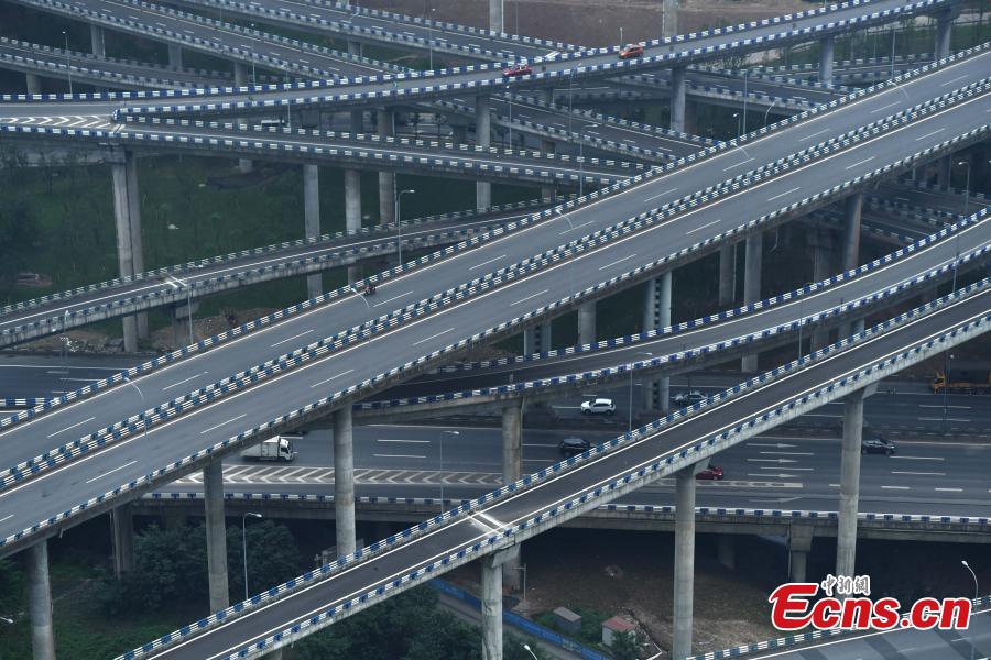 Chongqing : un échangeur autoroutier très complexe