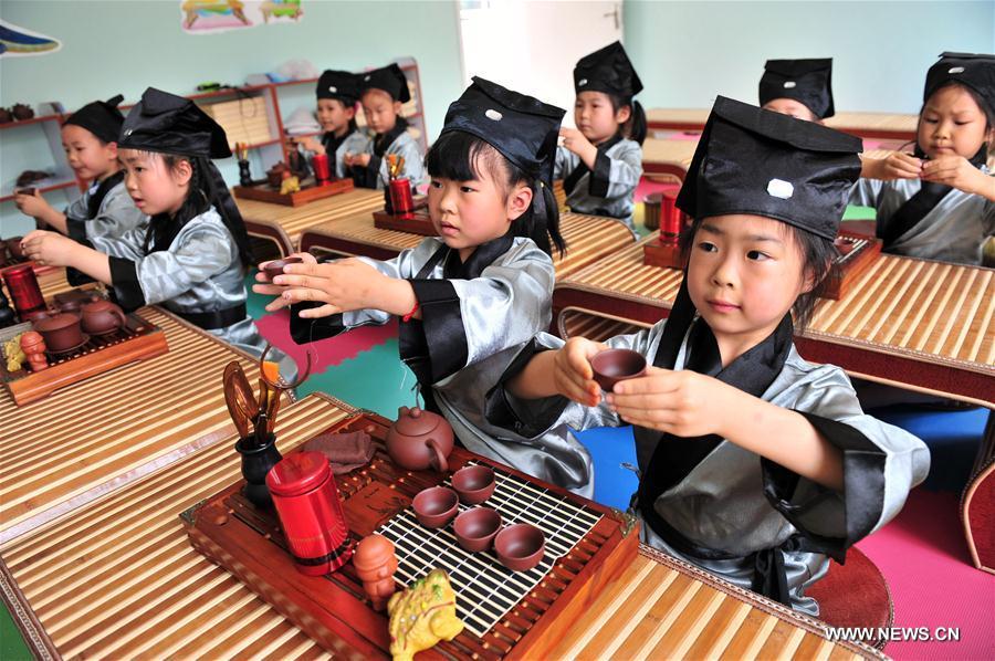 Célébrations de la Journée internationale de l'enfance en Chine