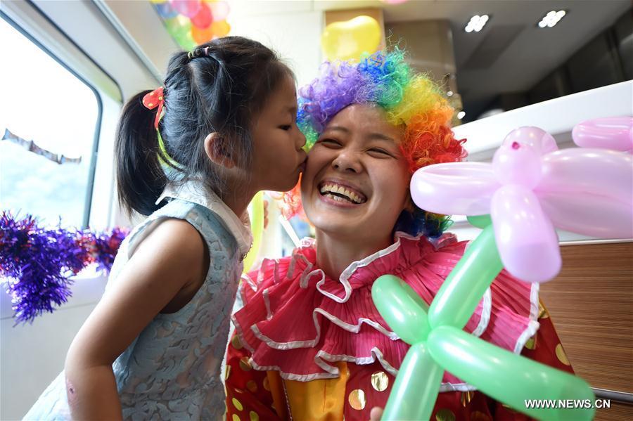 Célébrations de la Journée internationale de l'enfance en Chine