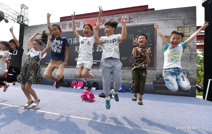 Célébrations de la Journée internationale de l'enfance en Chine