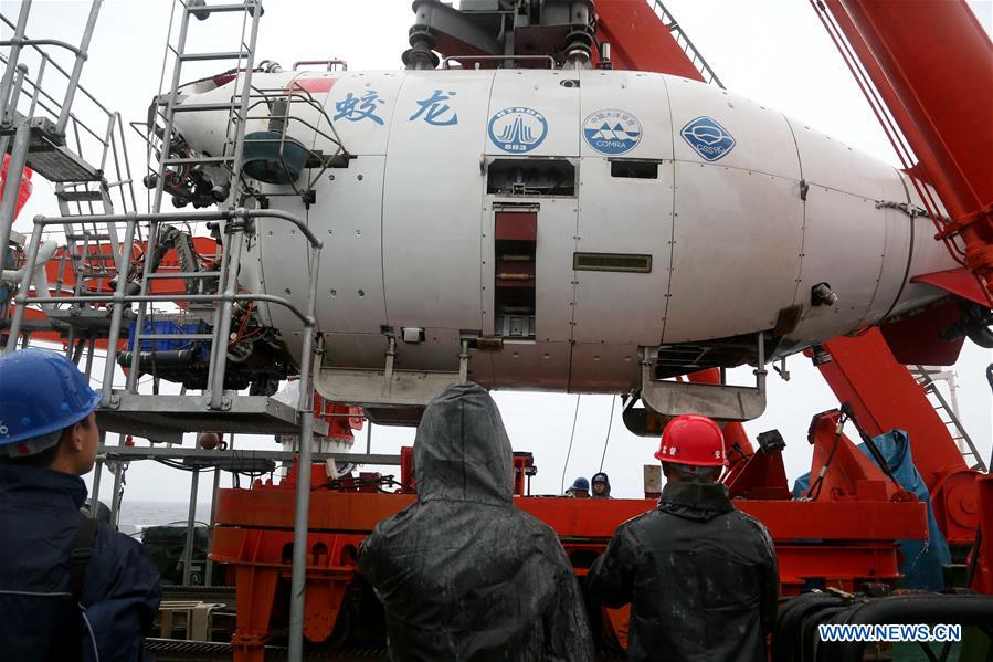 La première plongée cette année du submersible chinois Jiaolong dans la fosse de Yap