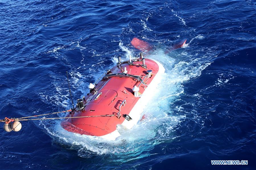 Le submersible chinois Jiaolong achève sa 150e plongée