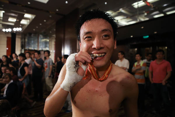 D'enfant malade à boxeur professionnel, le parcours modèle d'un champion