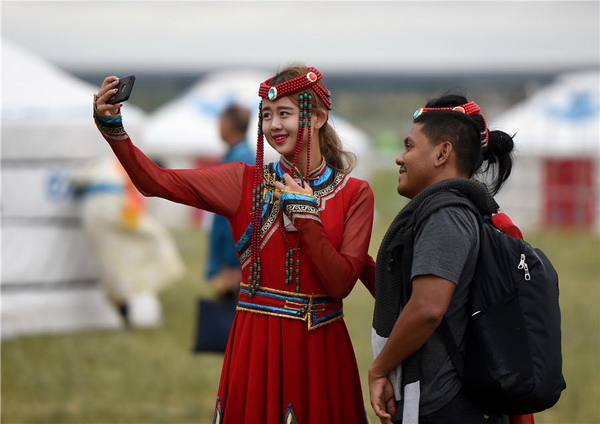 Mongolie-Intérieure : début de la foire de Nadam